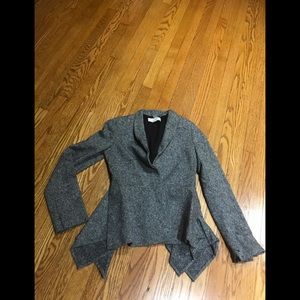 Tweed jacket with cute ruffles